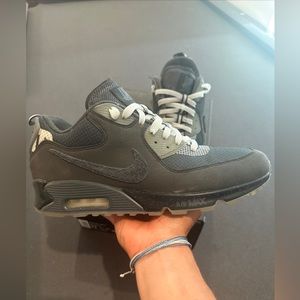 Nike X UNDEFEATED Air Max 90